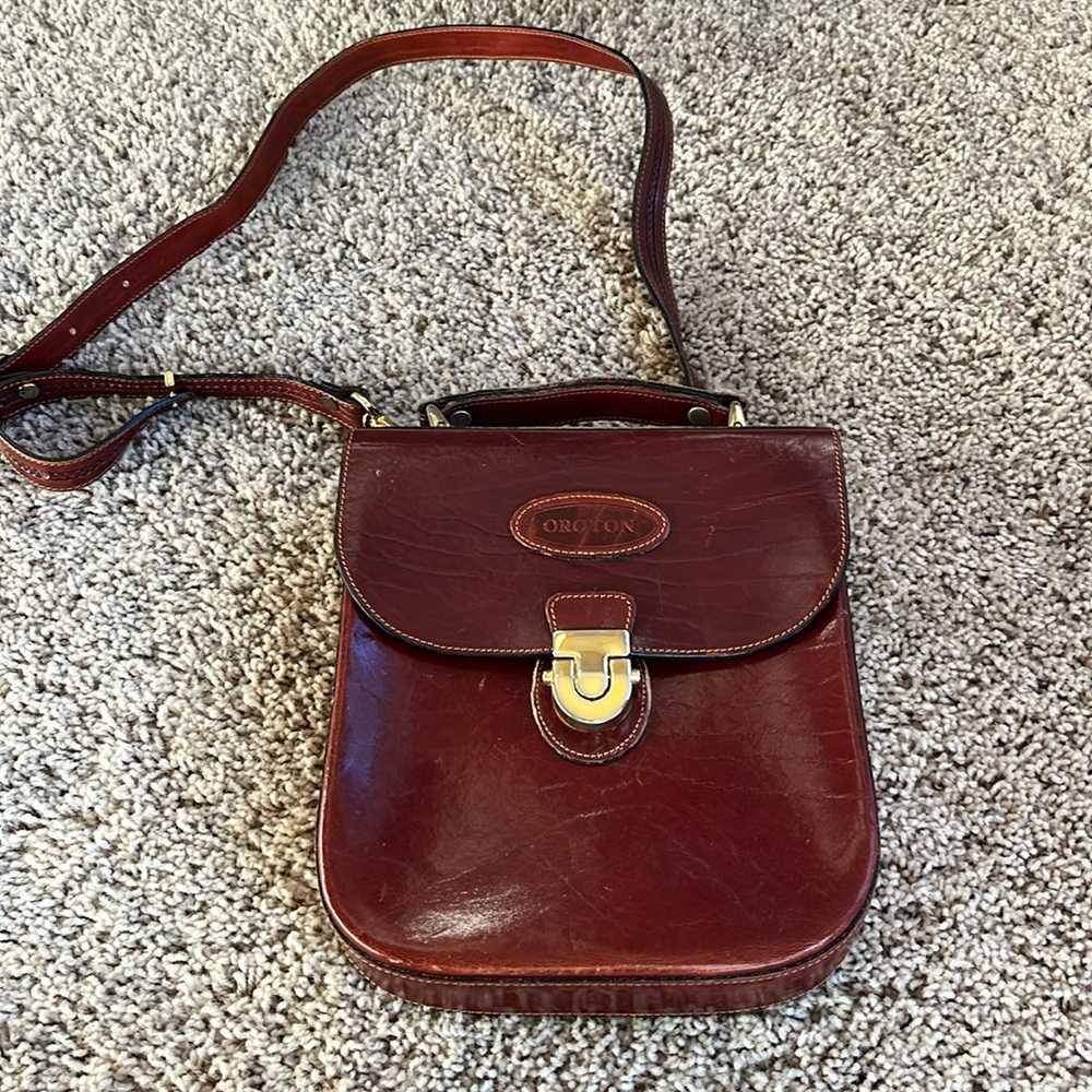 Proton crossbody